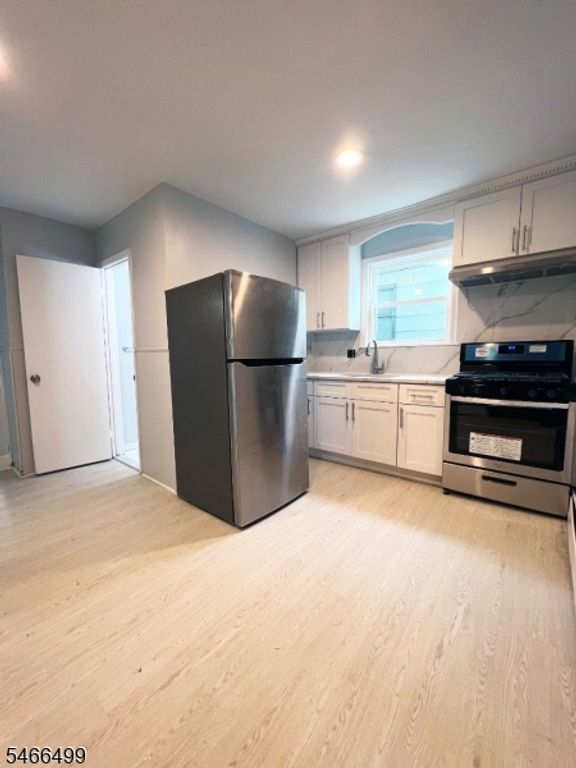 226 Patterson St, Harrison Town, NJ 07029 — photo 3