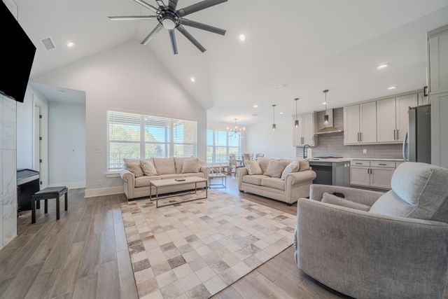 4517 Lone Oak, Longview, TX 75605