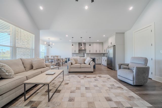 4517 Lone Oak, Longview, TX 75605