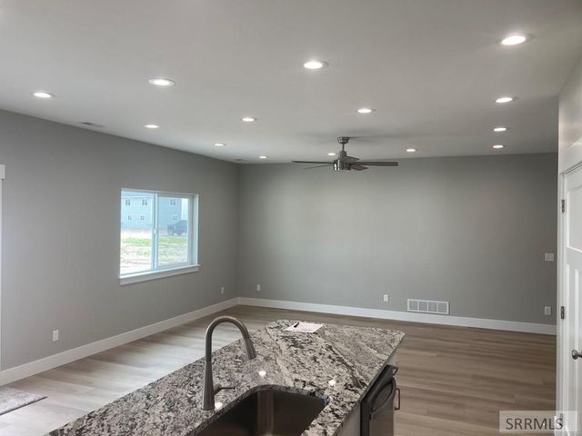 1020 Harris Loop, Blackfoot, ID 83221