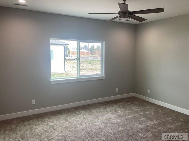 1020 Harris Loop, Blackfoot, ID 83221