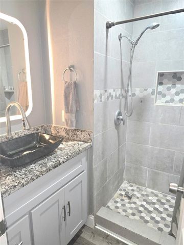 11703 Teaneck Drive, Houston, TX 77089