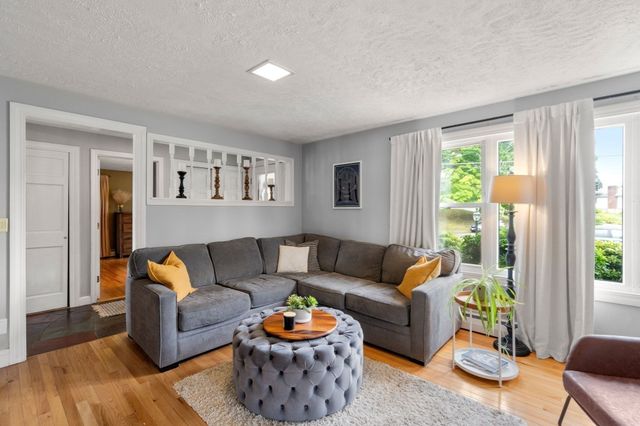 90 Crickett Road, Brockton, MA 02301