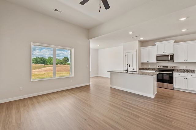 1069 Mossy Oak Drive, Moore, SC 29369