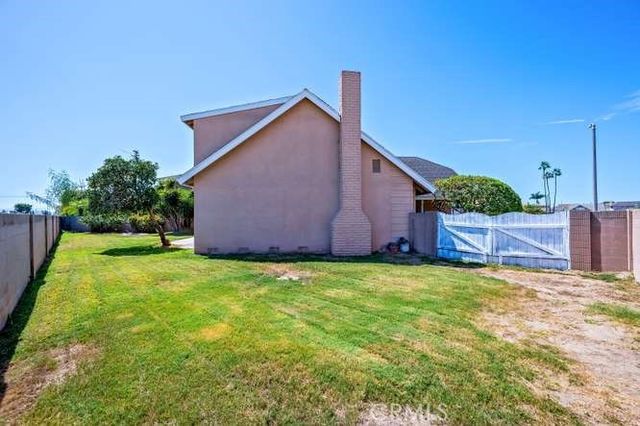 5242 Del Este Circle, La Palma, CA 90623
