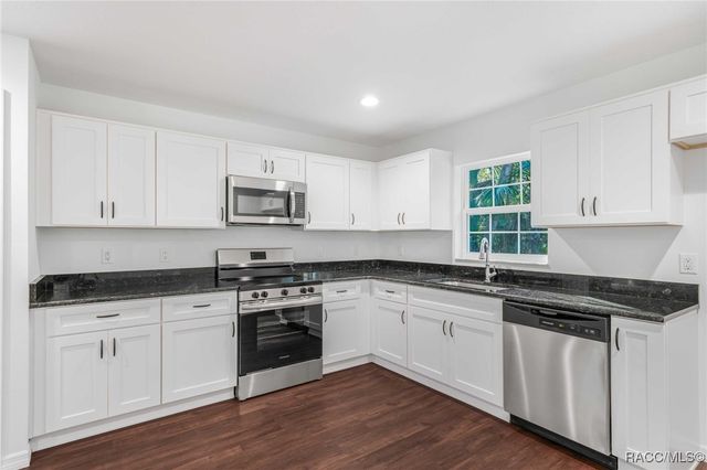 21 River Trail Drive, Inglis, FL 34449