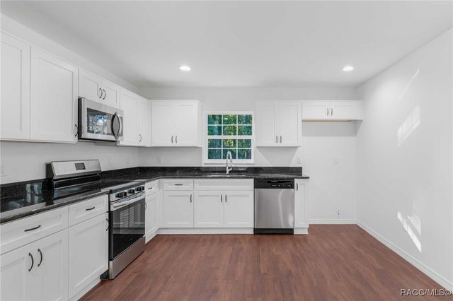 21 River Trail Drive, Inglis, FL 34449