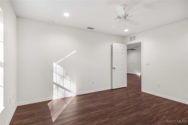 21 River Trail Drive, Inglis, FL 34449