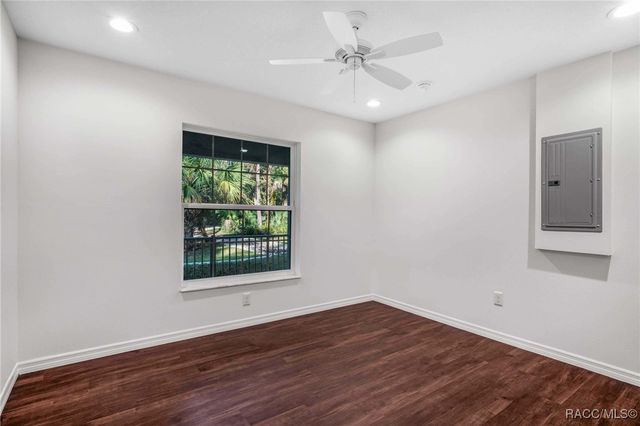 21 River Trail Drive, Inglis, FL 34449