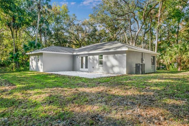 21 River Trail Drive, Inglis, FL 34449