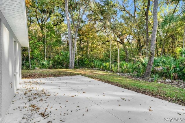 21 River Trail Drive, Inglis, FL 34449