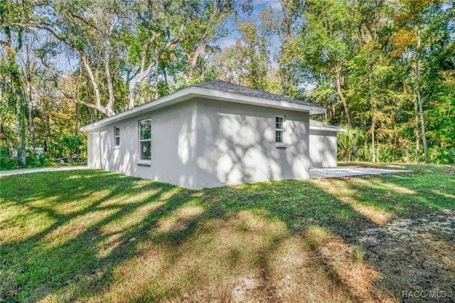 21 River Trail Drive, Inglis, FL 34449