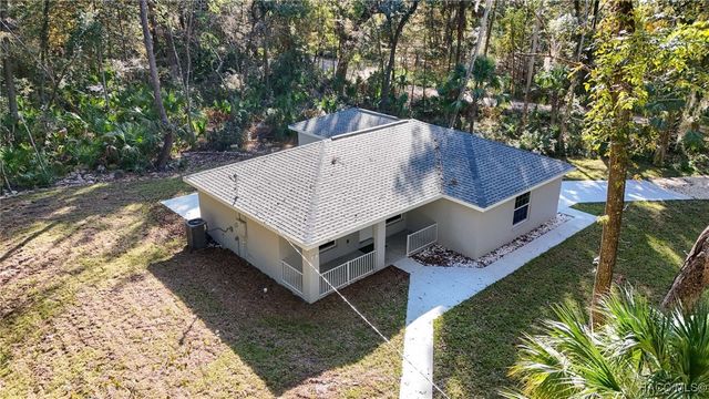 21 River Trail Drive, Inglis, FL 34449