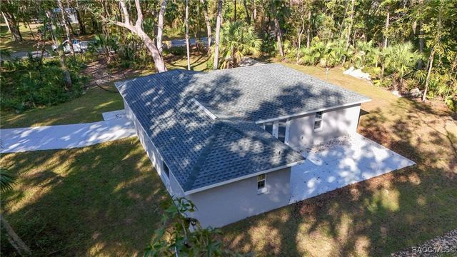 21 River Trail Drive, Inglis, FL 34449