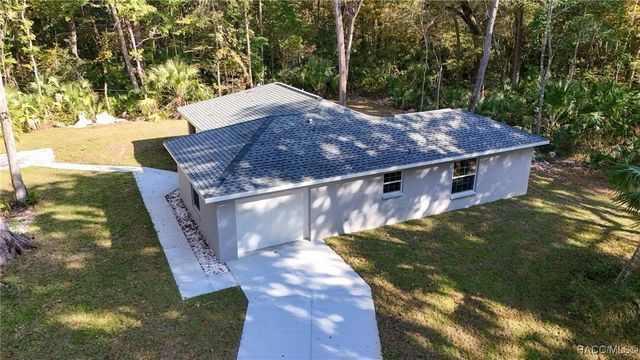 21 River Trail Drive, Inglis, FL 34449