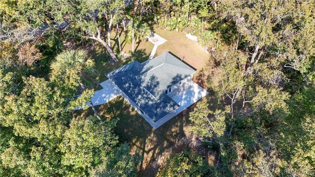 21 River Trail Drive, Inglis, FL 34449