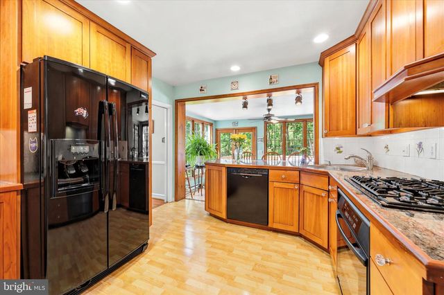 1218 HILLSIDE BLVD, Wilmington, DE 19803