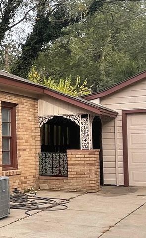 2411 S ONG Street, Amarillo, TX 79109