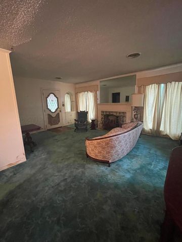 2411 S ONG Street, Amarillo, TX 79109