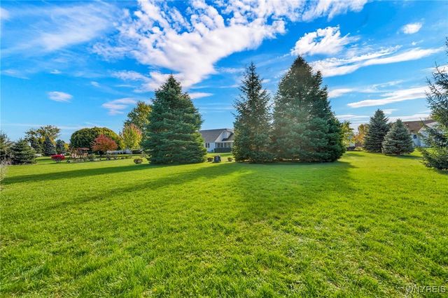 63 Niagara Shore Drive, Tonawanda, NY 14150