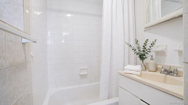 1051 Duncan Street, Bronx, NY 10469