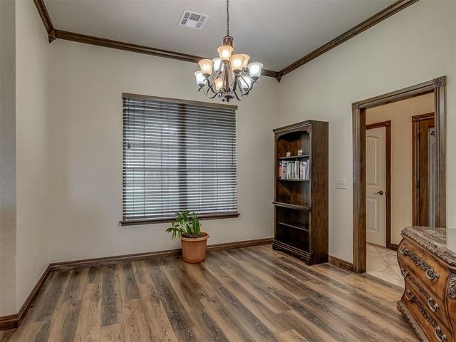 935 Silver Chase Drive, Choctaw, OK 73020