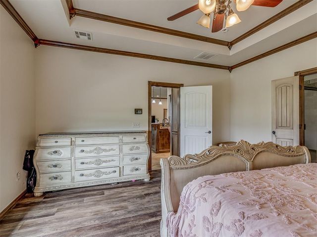 935 Silver Chase Drive, Choctaw, OK 73020