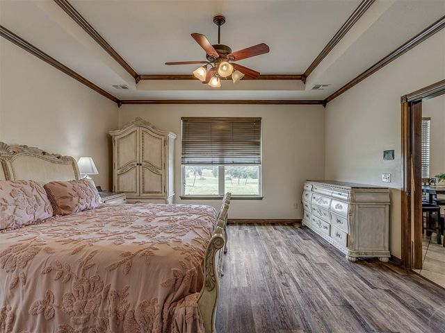 935 Silver Chase Drive, Choctaw, OK 73020