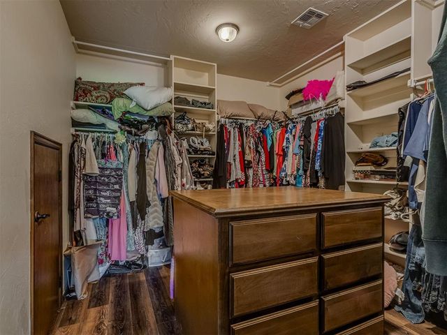 935 Silver Chase Drive, Choctaw, OK 73020