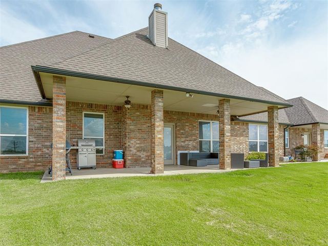 935 Silver Chase Drive, Choctaw, OK 73020