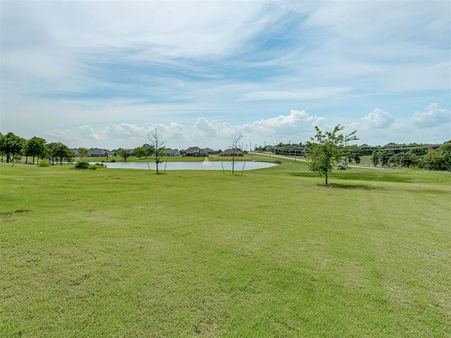 935 Silver Chase Drive, Choctaw, OK 73020