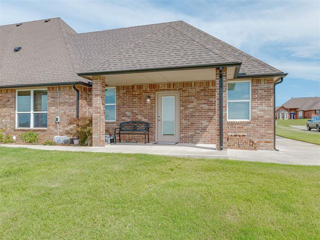 935 Silver Chase Drive, Choctaw, OK 73020