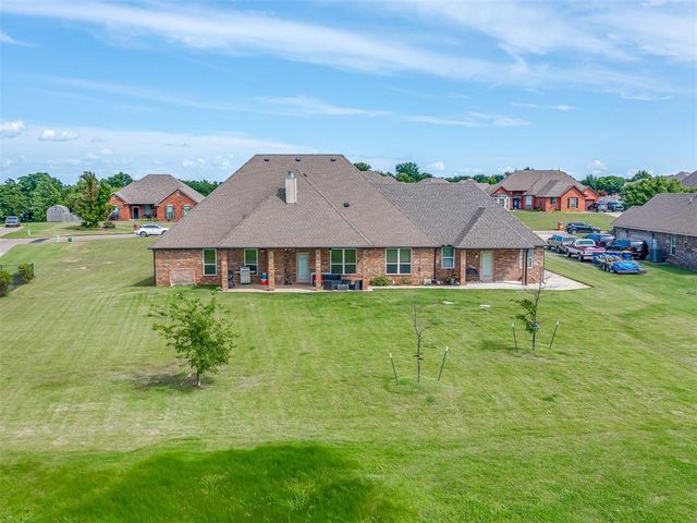 935 Silver Chase Drive, Choctaw, OK 73020