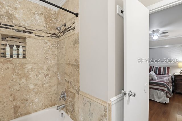 40 Folly Field Rd Apt B344, Hilton Head Island, SC 29928