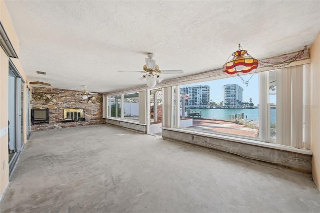 4 BELLEVUE DRIVE, Treasure Island, FL 33706