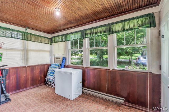 810 N Main Street, De Soto, MO 63020