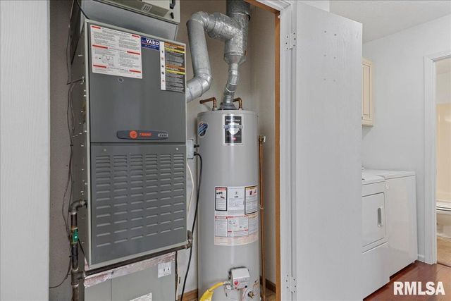 25 ELM TREE Court, Taylorville, IL 62568