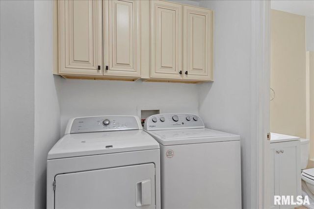 25 ELM TREE Court, Taylorville, IL 62568