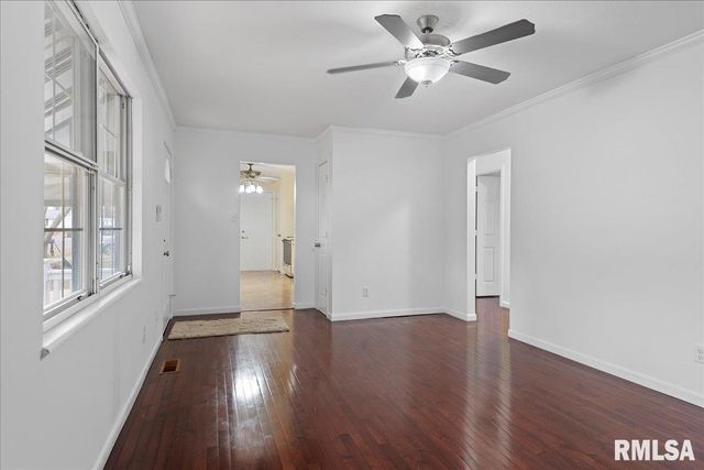 25 ELM TREE Court, Taylorville, IL 62568