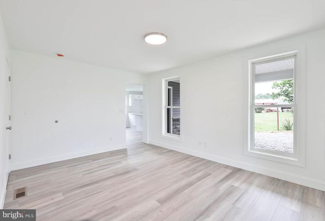 7919 ROXBURY ROAD RD, Shippensburg, PA 17257