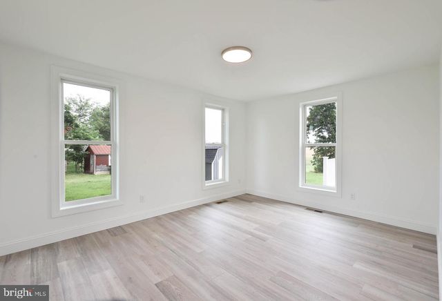 7919 ROXBURY ROAD RD, Shippensburg, PA 17257