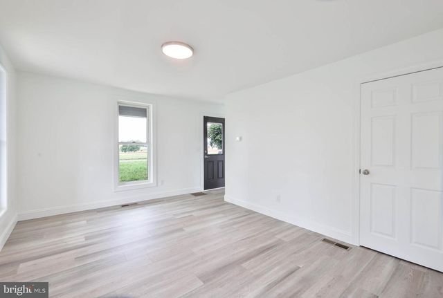 7919 ROXBURY ROAD RD, Shippensburg, PA 17257