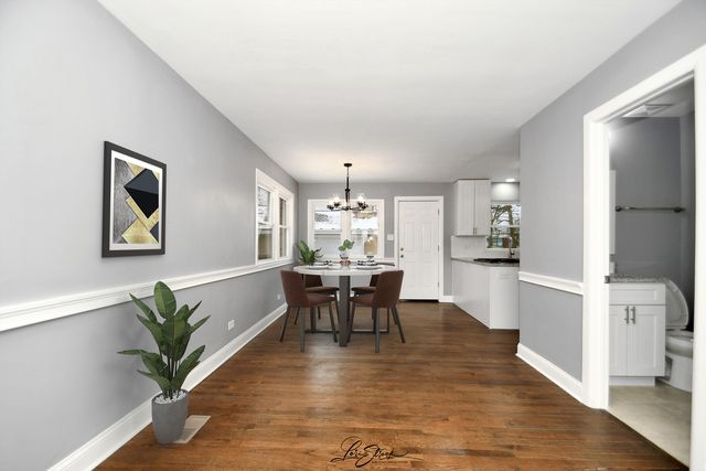 1002 Douglas Avenue, Flossmoor, IL 60422