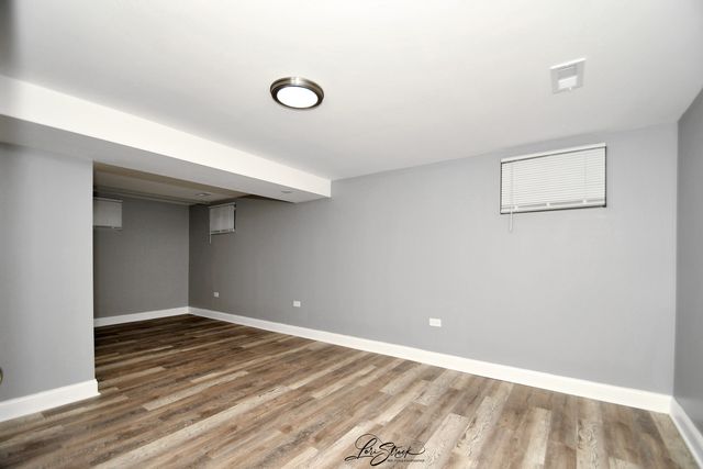 1002 Douglas Avenue, Flossmoor, IL 60422