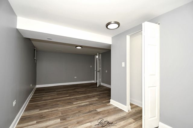 1002 Douglas Avenue, Flossmoor, IL 60422