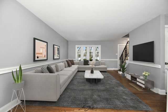 1002 Douglas Avenue, Flossmoor, IL 60422