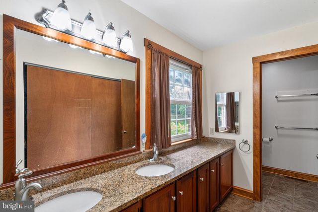 9032 JAMES MADISON HWY, Warrenton, VA 20186