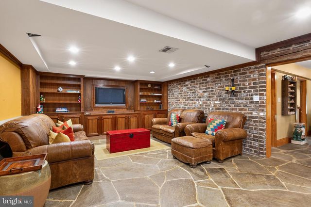 9032 JAMES MADISON HWY, Warrenton, VA 20186