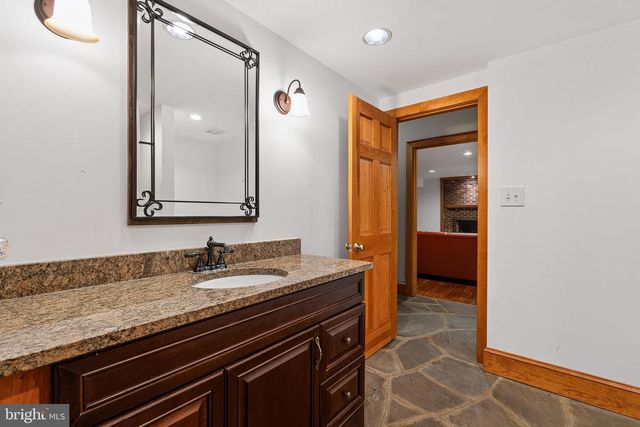 9032 JAMES MADISON HWY, Warrenton, VA 20186