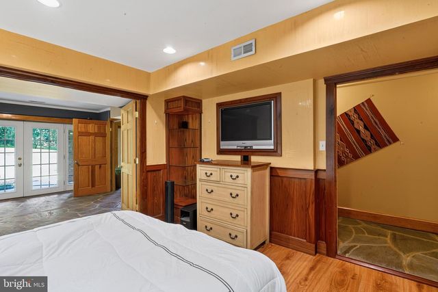 9032 JAMES MADISON HWY, Warrenton, VA 20186